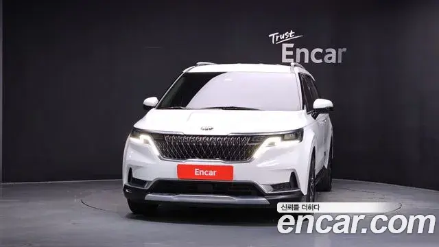 Kia Carnival 2020 — Фото 3/20