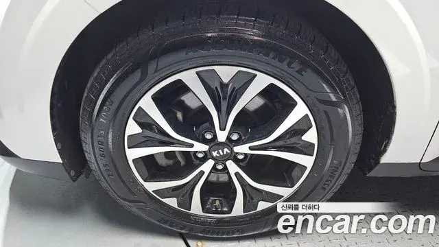 Kia Carnival 2020 — Фото 5/20