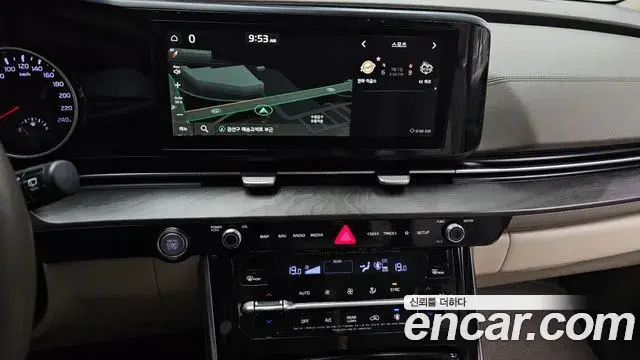 Kia Carnival 2020 — Фото 13/20