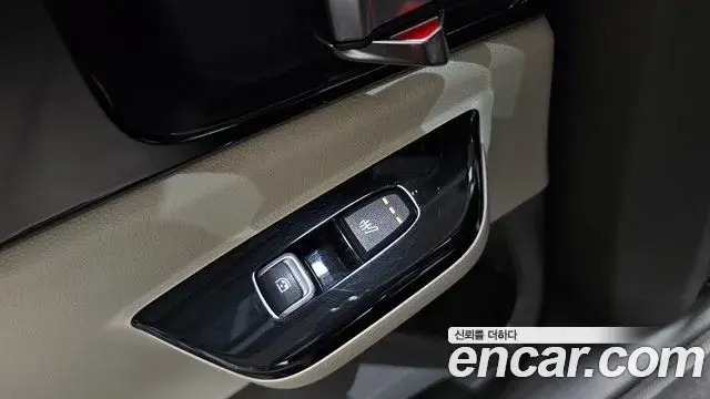 Kia Carnival 2020 — Фото 18/20