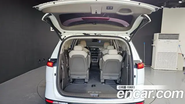 Kia Carnival 2020 — Фото 20/20