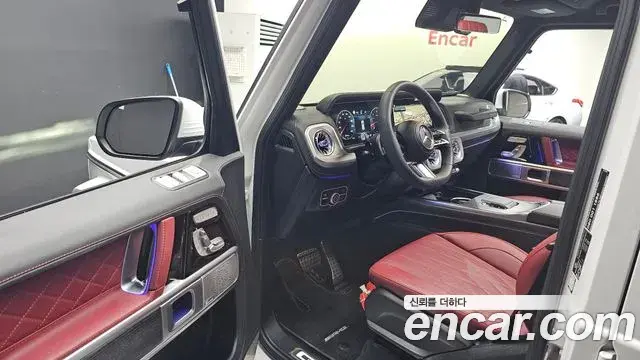 Mercedes-Benz G-Class 2025 — Фото 10/20
