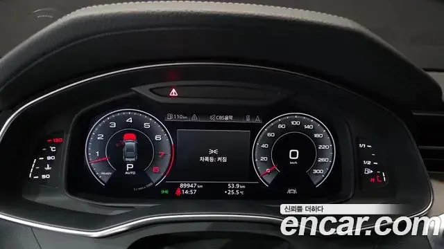 Audi A7 2020 — Фото 8/20