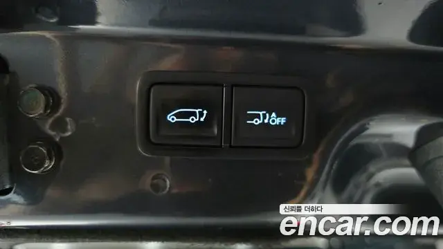Hyundai Staria 2023 — Фото 17/20