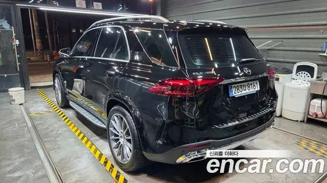 Mercedes-Benz GLE-Class 2025 — Фото 7/13