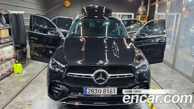 Mercedes-Benz GLE-Class 2025 — Фото 9/13