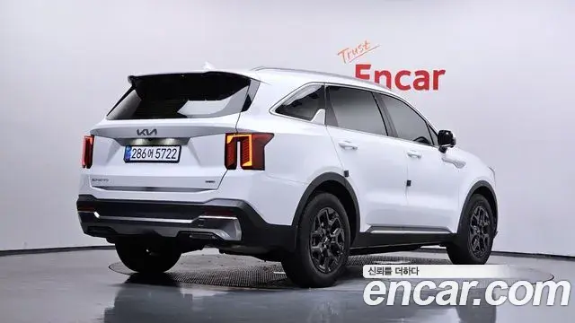 Kia Sorento 2025 — Фото 1/20