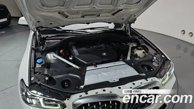 BMW X4 2022 — Photo 6/20