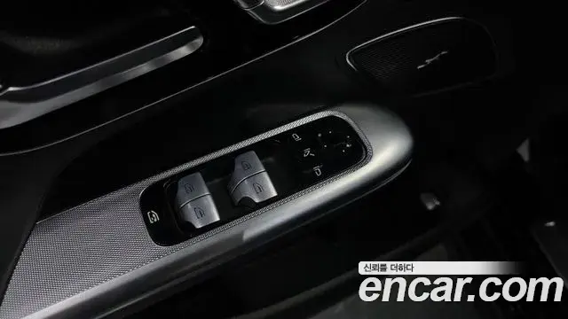 Mercedes-Benz EQE 2023 — Photo 19/30