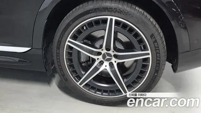 Mercedes-Benz EQE SUV 2024 — Şəkil 9/20