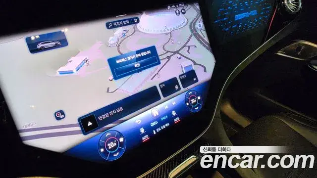 Mercedes-Benz EQE SUV 2024 — Şəkil 10/20