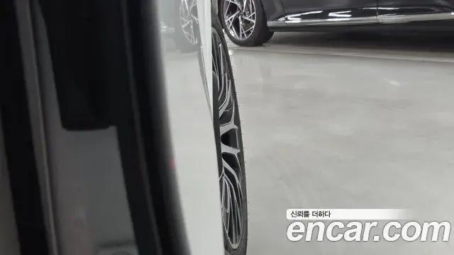 Mercedes-Benz EQE SUV 2024 — Şəkil 6/20