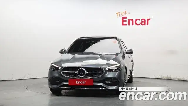 Mercedes-Benz C-Class 2023 — Photo 3/20