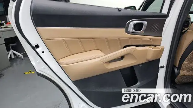 Kia Sorento 2025 — Photo 21/38
