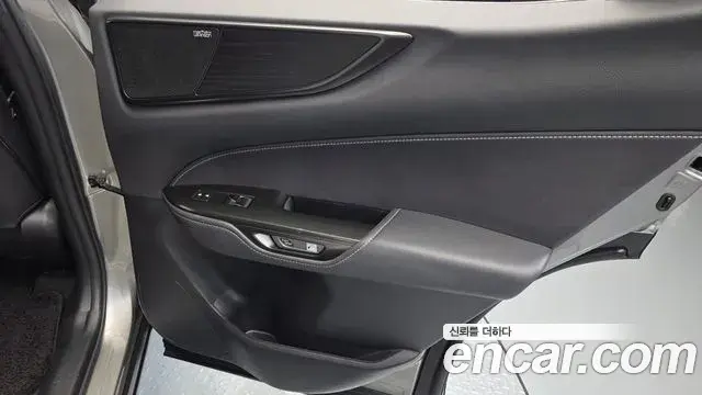 Lexus NX350h 2023 — ფოტო 19/32