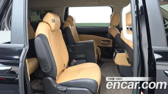 Kia Carnival 2022 — Фото 11/20