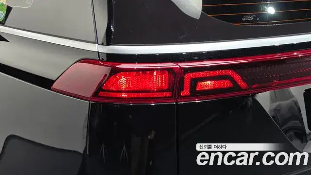 Kia Carnival 2022 — Photo 23/35