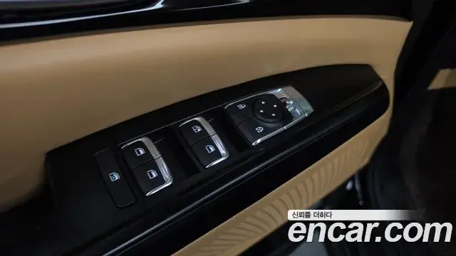 Kia Carnival 2022 — Photo 12/35