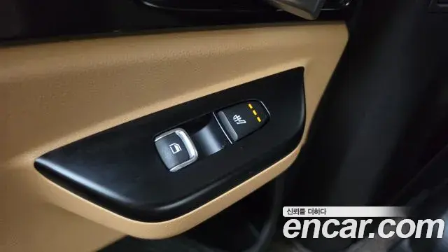 Kia Carnival 2022 — Photo 30/35