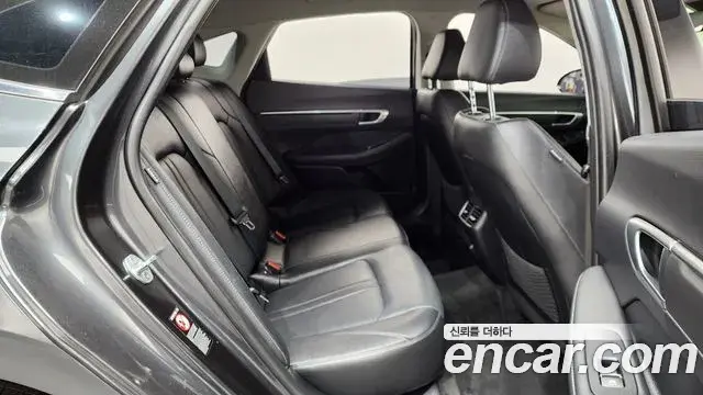Hyundai Sonata 2022 — Фото 11/20