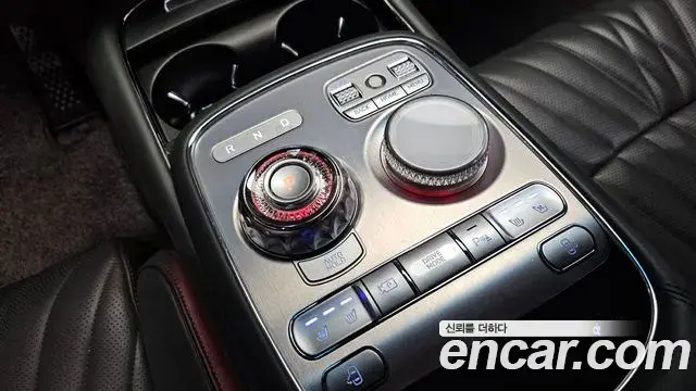 Genesis G90 2023 — Фото 9/20