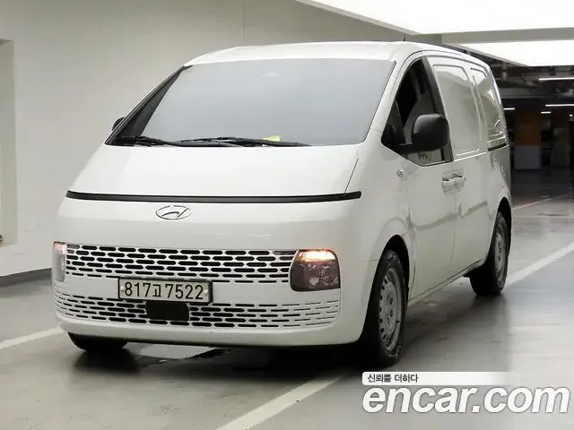 Hyundai Staria 2022 — Photo 9/20