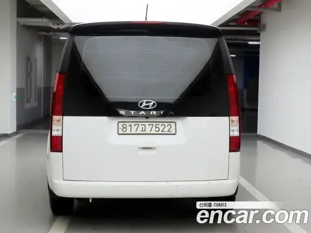 Hyundai Staria 2022 — Photo 2/20