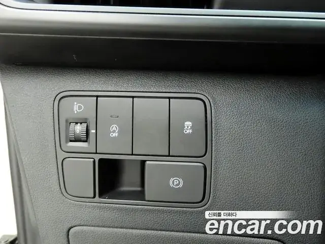 Hyundai Staria 2022 — Photo 14/20