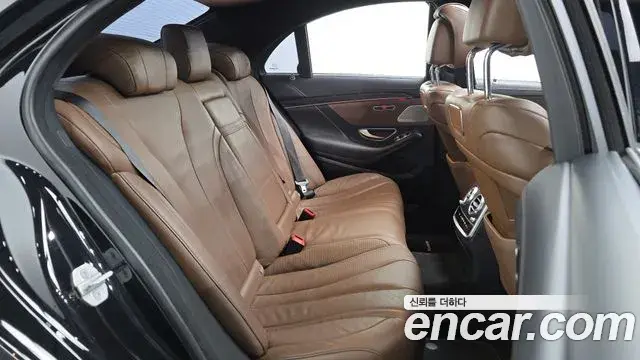 Mercedes-Benz S-Class 2018 — Photo 11/20