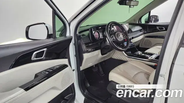 Kia Carnival 2021 — Фото 10/20