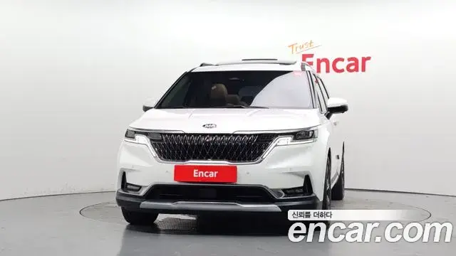 Kia Carnival 2020 — Фото 3/20