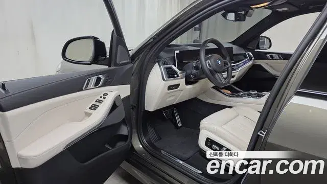 BMW X5 2025 — Photo 10/20