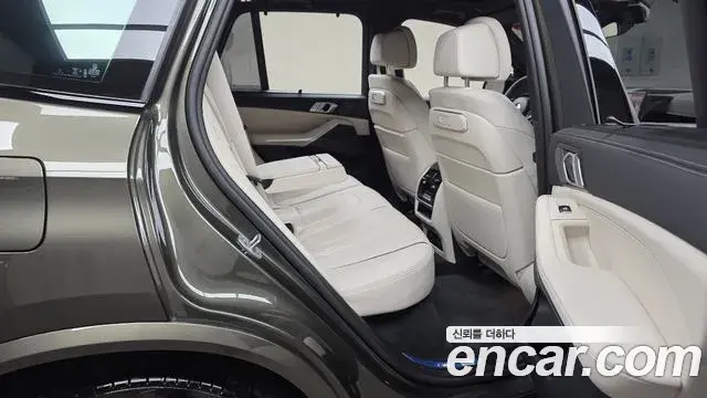 BMW X5 2025 — Photo 11/20