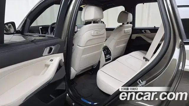 BMW X5 2025 — Photo 12/20