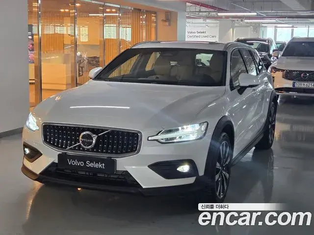 Volvo V60 Cross Country 2026 — ფოტო 2/18