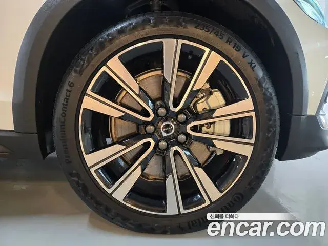 Volvo V60 Cross Country 2026 — ფოტო 14/18