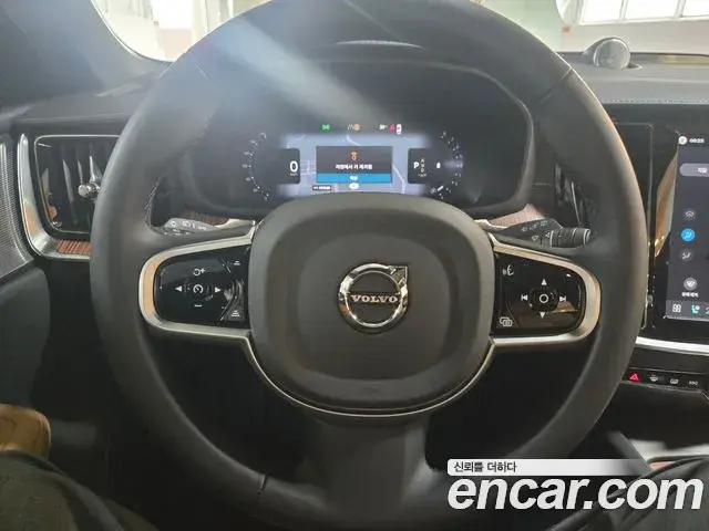 Volvo V60 Cross Country 2026 — ფოტო 13/18