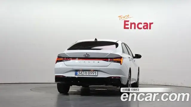 Hyundai Avante 2021 — Фото 4/20