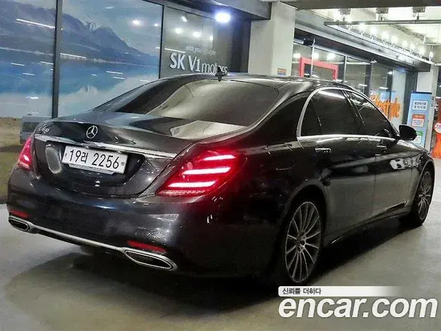 Mercedes-Benz S-Class 2018 — Фото 3/20