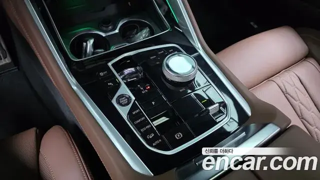 BMW X6 2025 — Photo 9/20