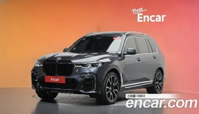 BMW X7 2021 — Фото 1/20