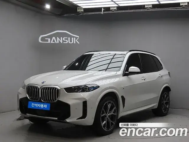 BMW X5 2025 — Фото 1/20