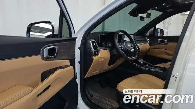 Kia Sorento 2021 — Фото 10/20