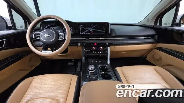 Kia Carnival 2021 — Фото 7/20