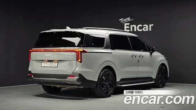 Kia Carnival 2024 — Şəkil 13/43