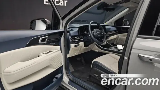 Kia Carnival 2024 — Şəkil 16/43