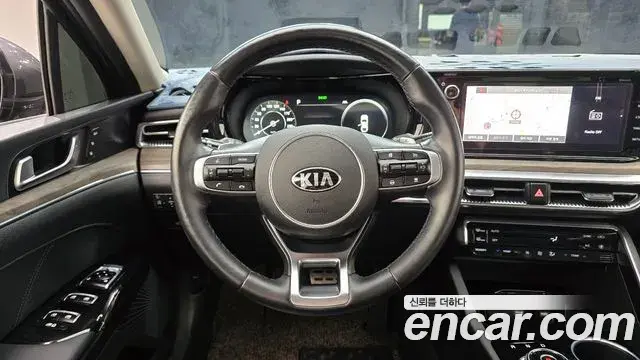 Kia K5 2020 — Фото 13/20