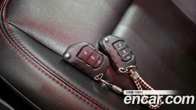 Jeep Wrangler 2022 — Фото 16/20