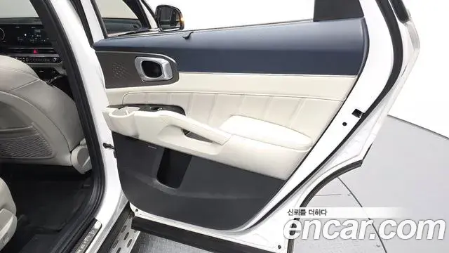 Kia Sorento 2024 — ფოტო 17/33