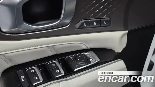 Kia Sorento 2024 — ფოტო 16/33